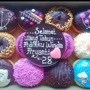 Donat Karakter